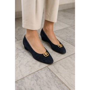 Vintage Salvatore Ferragamo Black Suede Flats 9 AAAA Women Gold Knot Accent - Picture 1 of 13