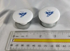 Ceramic Drawer Knob's/ Pull's Blue Corn Flower Pattern Lot of 2 - Picture 1 of 5