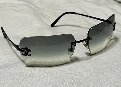 Chanel Sunglasses Frameless Coco Mark 62□17 120 4017-D c.170/8G Black Gradient - Image 1 of 4