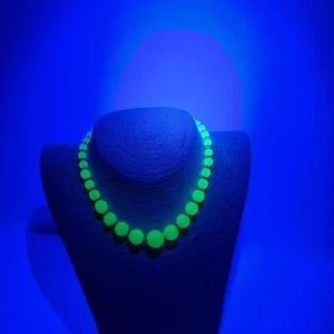 Uranium Glass Necklace Art Deco Antique 37cm Graduated Faceted Green *Extender* - Bild 1 von 13