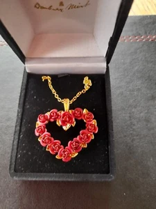 A Dozen Red Rubies Pendant, Sterling Silver, 22 Caret gold plated, with chain. - Picture 1 of 5