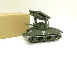 Sólido Militar SB 1/50 - Tanque US Sherman M4 A3 Lanzacohetes Henry III - Imagen 1 de 4