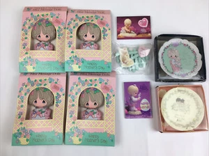 Lote De Colección Precious Moments Mini Mensaje Muñeca Feliz Día de la Madre más Alfileres Platos - Imagen 1 de 7