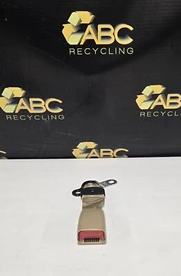 2007-2014 Cadillac Escalade ESV Interior RH Right Seat Belt Buckle Assy. Foto 1 de 4