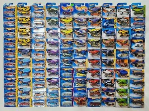 MASSIVE HOT WHEELS SHORT CARD 100 CAR LOT LOADED! (BRAND NEW SEALED) WOW! 🔥 - Picture 1 of 9
