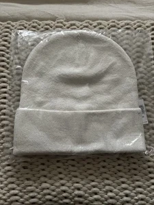 NWT Old Navy Cream Crème Soft Knit Sweater Beanie for Women Warm Winter Hat Cap - Picture 1 of 5