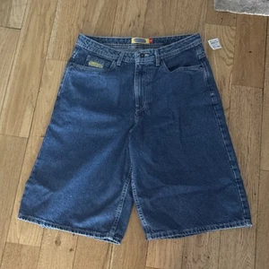 Zumiez shorts Used - Picture 1 of 4
