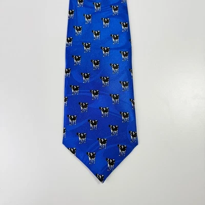 Corbata Beau Ties Ltd of Vermont para hombre con estampado de vaca azul cosida a mano en Vermont Foto 1 de 4