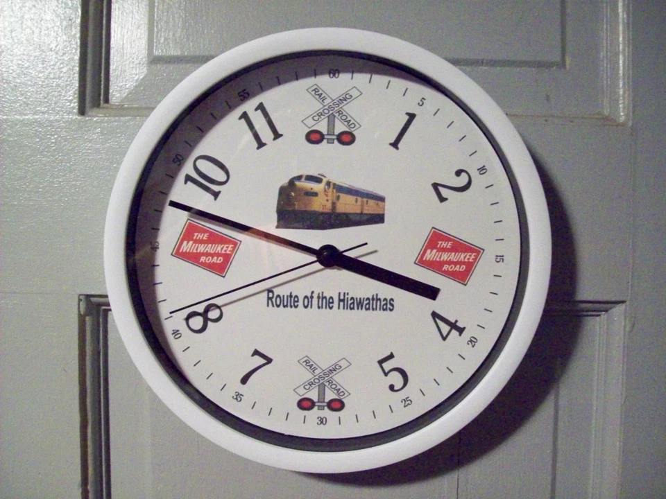RELOJ FERROCARRIL CARRETERA MILWAUKEE TRENES RR Foto 1 de 1
