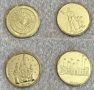 Disney Magic Key Terrasse Medaillon Goldmünze 4er Set Walt Disney Mickey Schloss - Bild 1 von 6