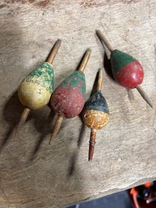 4 Galleggianti da Pesca Vintage in Sughero Bobber - Decorazione Pescatore Rustico - Foto 1 di 2