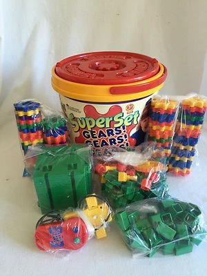 Gears! Gears! Gears! Super Bucket Motor 147 Pieces Learning Resources - Image 1 of 4