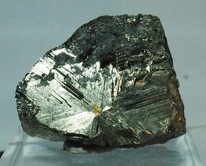 EXCELLENT RARE BEAUTIFUL CUBANITE Fine Mineral Specimen Henderson II mine Quebec - Afbeelding 1 van 4