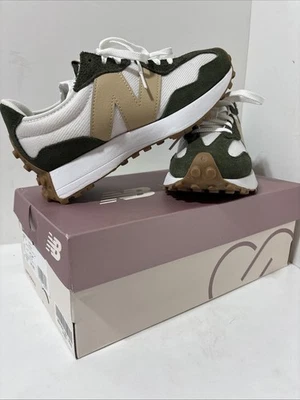 New Balance 327 Limited Edition Calia Womens Sneakers White Green Tan Sz 7 - Image 1 of 4