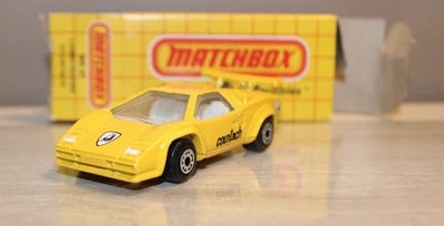 MATCHBOX MB67 YELLOW LAMBORGHINI COUNTACH LP 500 S NOS VINTAGE 1985 - Image 1 of 4