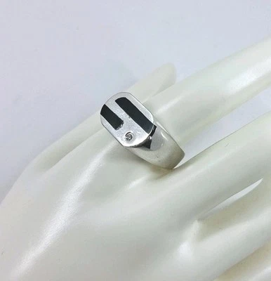 Anello in argento 925 rodiato ovale da uomo con onice e zirconia cubica  - Immagine 1 di 4