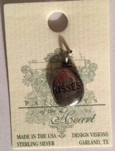 VINTAGE STERLINGSILBER KÜSSE CHARM - NEU MIT KARTE - Bild 1 von 7