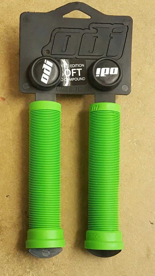 ODI Longneck PRO Grips (Soft Compound) BMX Mountain Bike + End Plugs GREEN - Image 1 of 1