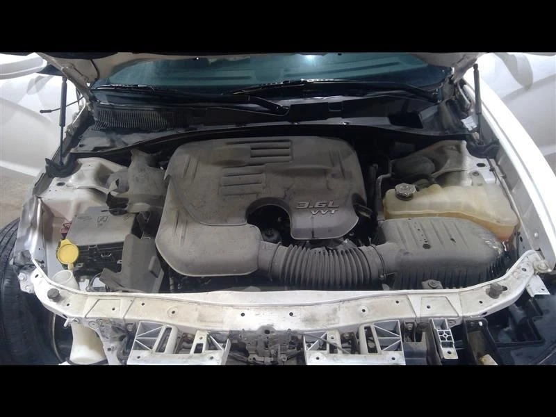 Dodge Charger 2011-2023 colector de admisión superior con cuerpo de acelerador 5184693ae Foto 1 de 4