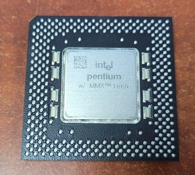 Intel Pentium w/ MMX Processor 233MHz FV80503233 66MHz Bus SL27S Socket 7 - Image 1 of 2