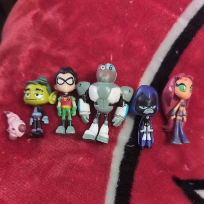 Teen Titans Go Deluxe Six Pack 6 Mini Figure set  - Image 1 of 2