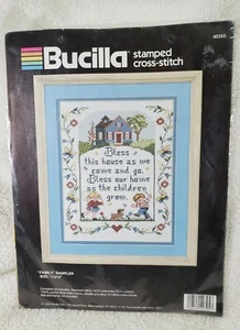 De colección 1990☆ Bucilla "FAMILIA" Sampler #40395▪︎Kit de punto de cruz estampado▪︎BENDICIONES  - Imagen 1 de 2