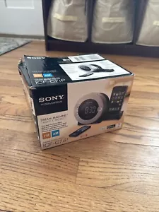 Sony Dream Machine Radiowecker ICF-C7iP AM/FM iPod iPhone Dockingstation - ohne Fernbedienung - Bild 1 von 5