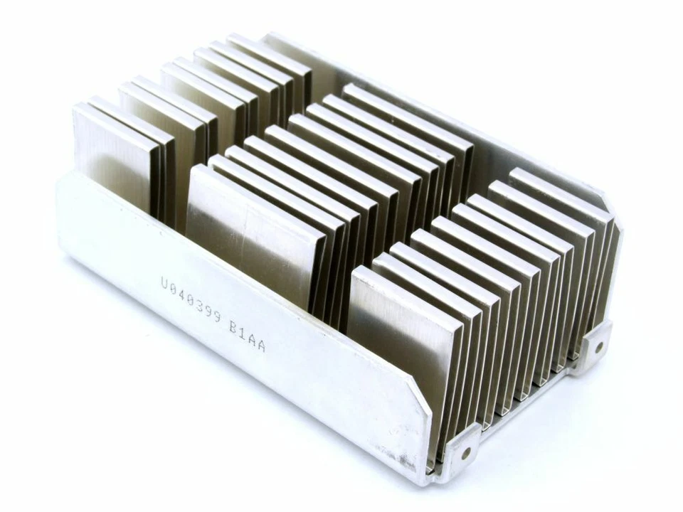 THM 0667C Intel Pentium Multi Slot 1 SECC SECC2 CPU Kühler Prozessor Kühlkörper - Bild 1 von 1