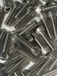 Lote de 40 Tornillos de Cabeza de Enchufe 1/4-20 7/8" de Largo Acero Inoxidable 316 - Imagen 1 de 1