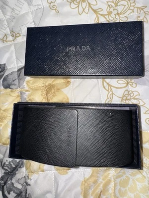 Gafas de sol PRADA Milano auténticas con papeles de fabricación Foto 1 de 4