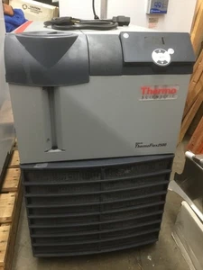 Thermo. Fisher ThermoFlex 2500 Recirculating Chiller M6870 90 Day WARRANTY 230V - Picture 1 of 2