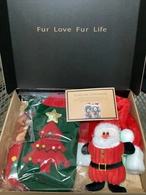 Caja de regalo Monster J 5 piezas perro pequeño. Suéteres de Navidad, juguete, sombrero, orejas. Foto 1 de 2