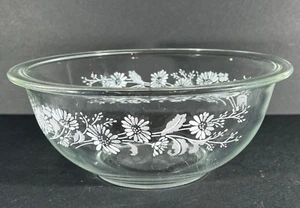 Vintage 8,5" Pyrex 1,5L Rührschüssel Klar Weiß Blumen Kolonial Nebel #323 (9B) - Bild 1 von 5