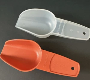 Juego de 2 cucharas de bote Tupperware laterales altos agujero para colgar naranja y transparente nuevo - Imagen 1 de 1