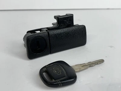 Nissan Máxima 1996-2006 pestillo de guantera con llave negro OEM limpio Foto 1 de 4