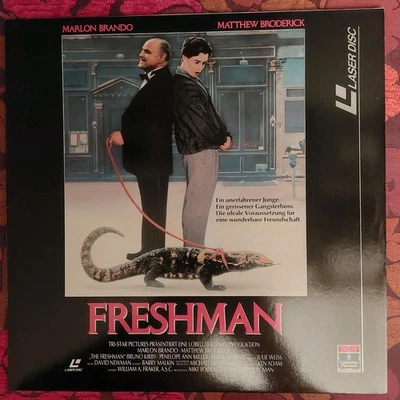 Freshman • Laserdisc • PAL Deutsch • Neuwertiger Zustand • Gangsterkomödie - Bild 1 von 3