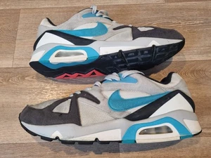 Men's NIKE AIR Size 11 Trainers Running Gym Shoes Boots - Picture 1 of 9
