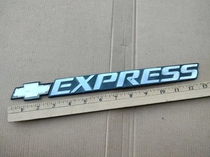 2004-2017 CHEVROLET EXPRESS REAR GATE LID EMBLEM BADGE SYMBOL LOGO OEM MT1 - Picture 1 of 5