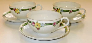 Noritake Feinknochen Porzellan Tee Set 3 Tassen und Untertassen, weiß mit grünem Band blumenförmig - Bild 1 von 7