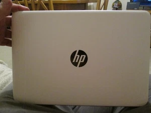 HP 14-ac114na Intel Celeron N3050 1.60 Ghz Laptop, 240Gb HDD, 2Gb RAM, Win 10 - Picture 1 of 15