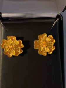 24K Yellow Gold Big flower Stud Earrings, 6.3Grams - Picture 1 of 4