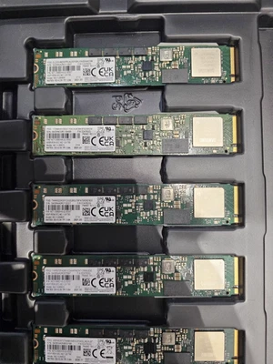 Samsung PM983 960GB NVMe M.2 PCIe SSD MZ-1LB9600 MZ1LB960HALQ-000V7 - Image 1 of 3