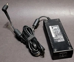 Genuine Delta AC Power Adapter ADP-135FB F 19V 7.1A - Picture 1 of 3