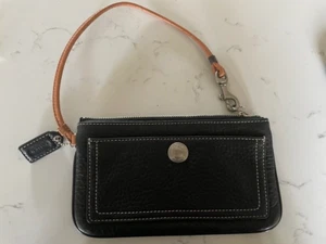 ECHTE VINTAGE SCHWARZ KIESELLEDER COACH ARMBAND GELDBÖRSE HÄNGEN ETIKETT SCHÖN - Bild 1 von 5