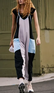 FREE PEOPLE MOVIMIENTO GOTA DE LLUVIA COMBO HOT SHOT BLOQUE DE COLOR MONO DE UNA PIEZA S - Imagen 1 de 9