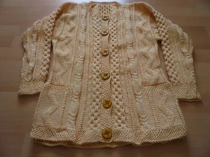 Handarbeit Strickjacke gelb Gr. 38/40, 2 Taschen, wenig getragen - Bild 1 von 1