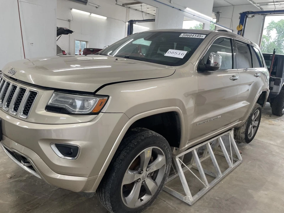 Sistema de detección de punto ciego usado módulo de control de advertencia se adapta a: Jeep Grand ch 2014 Foto 1 de 4