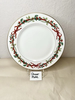 Royal Worcester Holly Ribbons Made In England NEW WITHOUT BOX