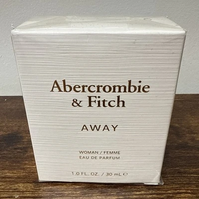 Abercrombie & Fitch Away Eau de Parfum Spray Mujer 1 OZ Caja Abierta Foto 1 de 3