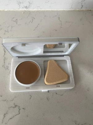 Prescriptives Light Adjusting Compact Makeup - Warm Toffee 06 - Rare - Image 1 of 3